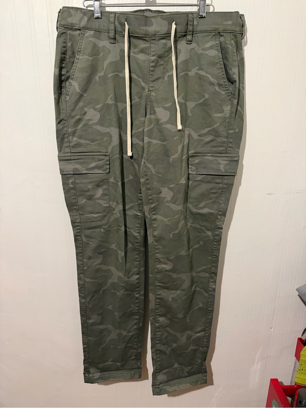 Torrid Womens Olive Camo Cargo Jogger Pants size OT